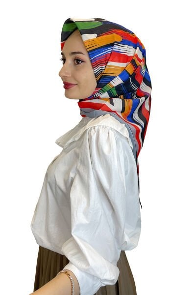 Quare Vual Krep Eşarp - Geometrik Desenli Tesettür Kadın Eşarp 01115 GRİ