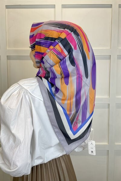 Quare Vual Krep Eşarp - Geometrik Desenli Tesettür Kadın Eşarp 01115 GRİ