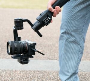 Sony FE 20-70mm f/4 G Lens (SEL2070G)
