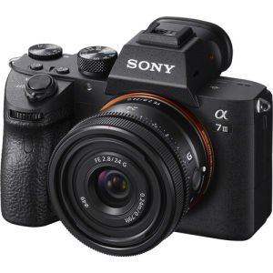 Sony FE 24mm f2.8 G Lens