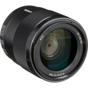 Sony FE 35mm f /1.8 Lens (SEL35F18F)