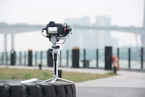 Moza AirCross 2 Gimbal Stabilizer (White)