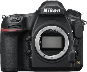 Nikon D850 + 24-120mm f4 VR Lens Kit