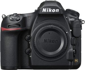 Nikon D850 + 24-120mm f4 VR Lens Kit