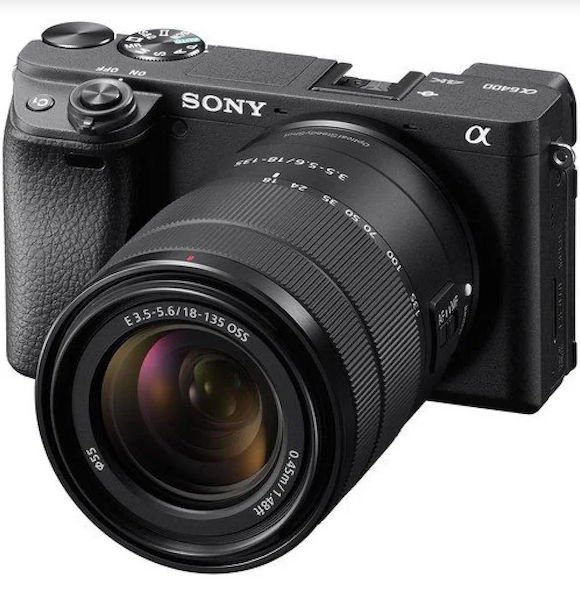 Sony A6400 18-135mm Aynasız Fotoğraf Makinesi