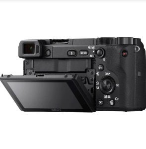 Sony A6400 18-135mm Aynasız Fotoğraf Makinesi