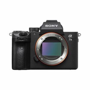 Sony A7 III + 24-105mm f/4G Lens Kit