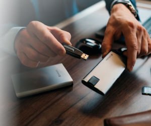 Verbatim 64GB V3 USB 3.2 Gen 1 USB Sürücü
