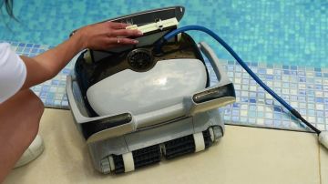 Gemaş DOLPHIN C4 Otomatik Havuz Süpürge Robotu-Automatic Pool Cleaners-ToptancıyızBiz