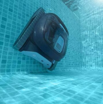 Gemaş DOLPHIN LIBERTY 300 Kablosuz Otomatik Havuz Süpürge Robotu-ToptancıyızBiz