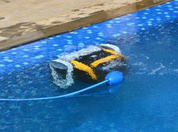 Gemaş DOLPHIN E 25 Otomatik Havuz Süpürge Robotu-Robotic Pool Cleaner E25-ToptancıyızBiz