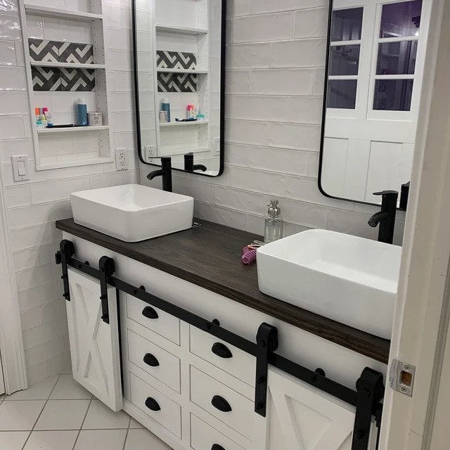 Çekmeceli Sürgülü Doğal Ahşap Büyük Banyo Dolabı