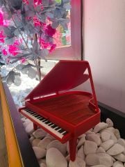 Minyatür Kuyruklu Piyano Kırmızı