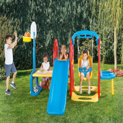 Voller 7-in-1-Spielplatz