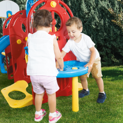 Voller 7-in-1-Spielplatz