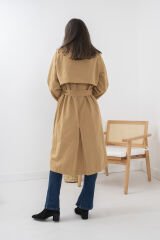 Camel Kruvaze Yaka Sırt Detaylı Kemerli Oversize Trençkot
