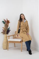Camel Kruvaze Yaka Sırt Detaylı Kemerli Oversize Trençkot