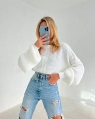 Beyaz Triko Crop Örgü Detaylı Oversize Kazak