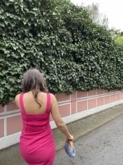 Kalın Askılı Fuşya Yırtmaçlı Midi Elbise