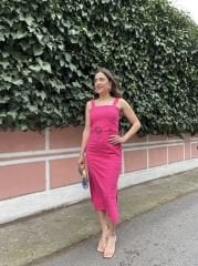 Kalın Askılı Fuşya Yırtmaçlı Midi Elbise