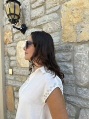 Beyaz Kolları Taş İşlemeli Kolsuz Gömlek