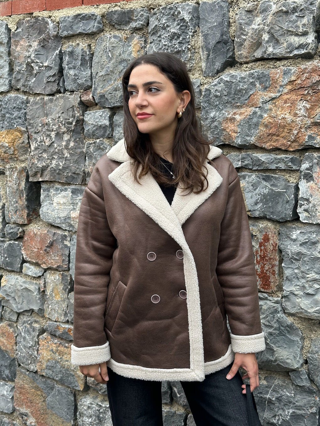 Koyu Kahve Kürk Detaylı Peluş Mont
