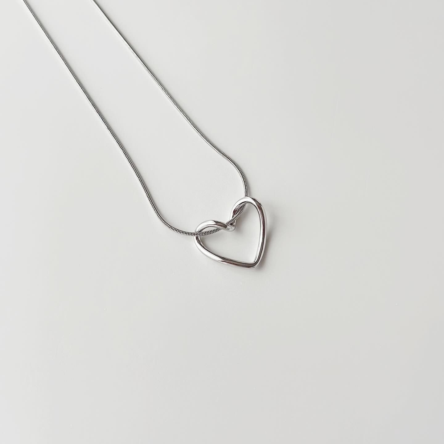 Love Heart Grey Steel Necklace | Çelik Kolye