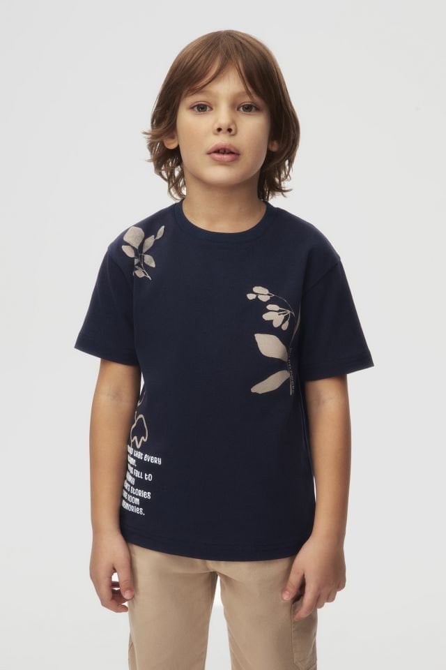 Erkek Bebek – Floral Desenli Tişört ve Bej Pantolon Takım