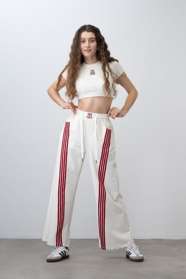 Kız Çocuk White Crop Tshirt Çizgili Eşofman Takımı