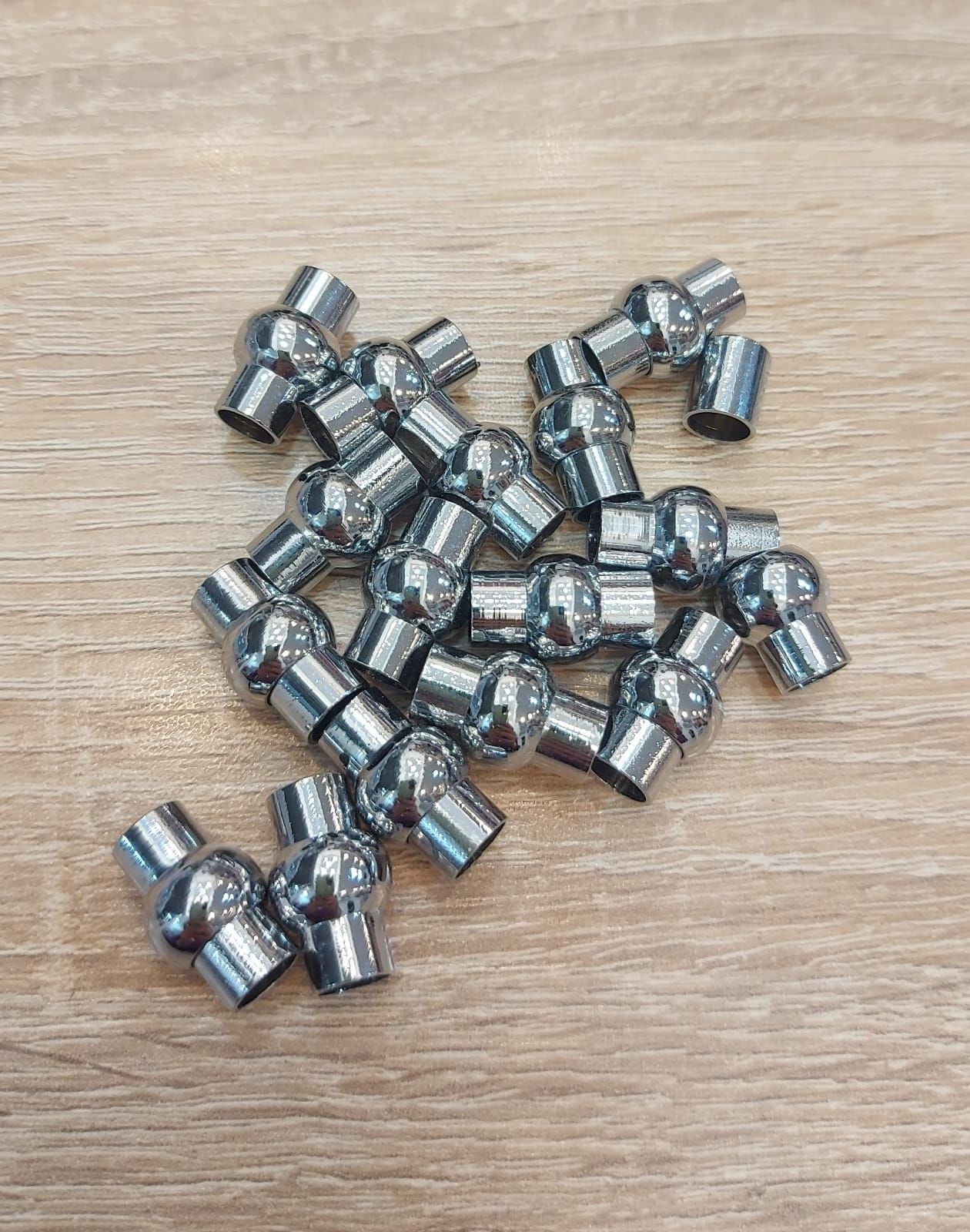 Bombeli Mıknatıs Kapama 6 mm (Bohem Kordonlara Uyumlu)