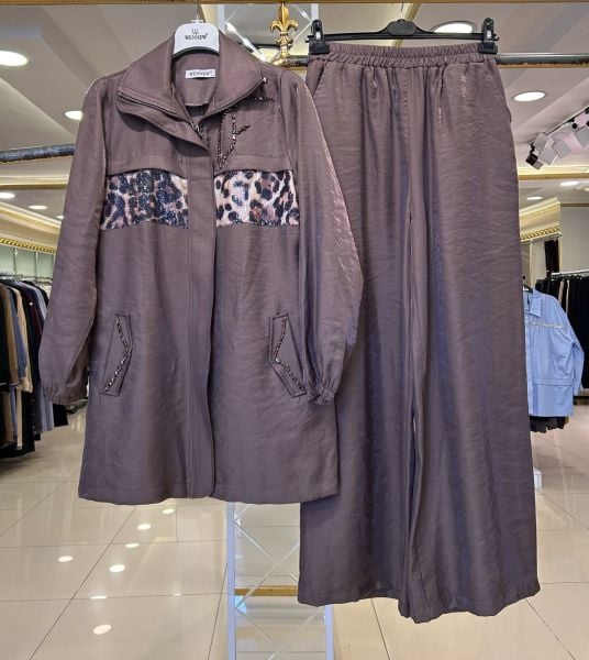 ﻿LEOPAR PUL VE TAŞ İŞLEMELİ PANTOLONLU TAKIM/WENNEW