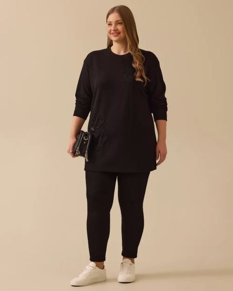 BÜYÜK BEDEN ÇİÇEK İŞLEMELİ SWEATSHIRT/SEÇİL
