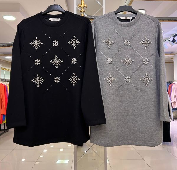 ﻿Yuvarlak yaka taşlı sweatshirt
