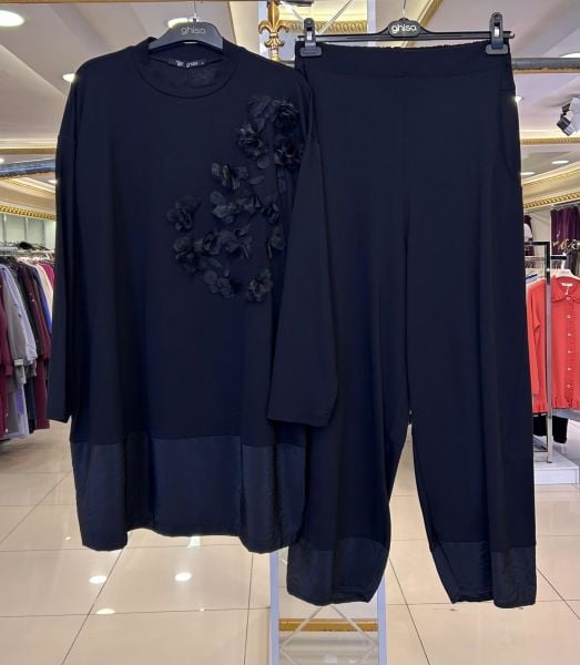 YAKASI ÇİÇEK DTY. PANTOLONLU TAKIM/GHISA