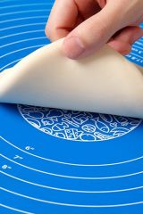 40x50 cm Silikon Ölçekli Hamur Açma ve Yoğurma Matı – Ekmek, Mantı ve Makarna için Pratik Çözüm