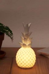 Ananas Şeklinde Desenli Büyük Boy Pilli Masa ve Gece Lambası