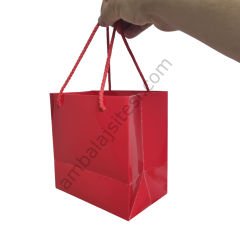 Kırmızı Karton İpli Çanta 16x16x10 cm 25 Adet