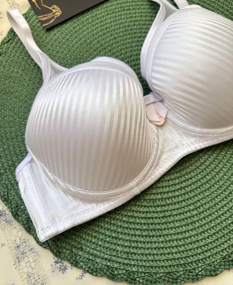 Evelyn Parlak Saten Çizgi Detaylı C cup Balenli Desteksiz Önü Tül Detaylı Şık Sütyen Beyaz - 100C