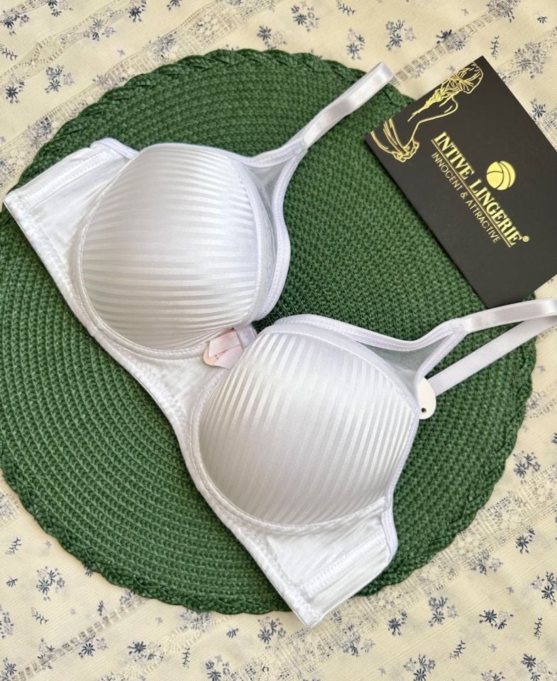 Evelyn Parlak Saten Çizgi Detaylı C cup Balenli Desteksiz Önü Tül Detaylı Şık Sütyen Evelyn Parlak Saten Çizgi Detaylı C cup Balenli Desteksiz Önü Tül Detaylı Şık Sütyen