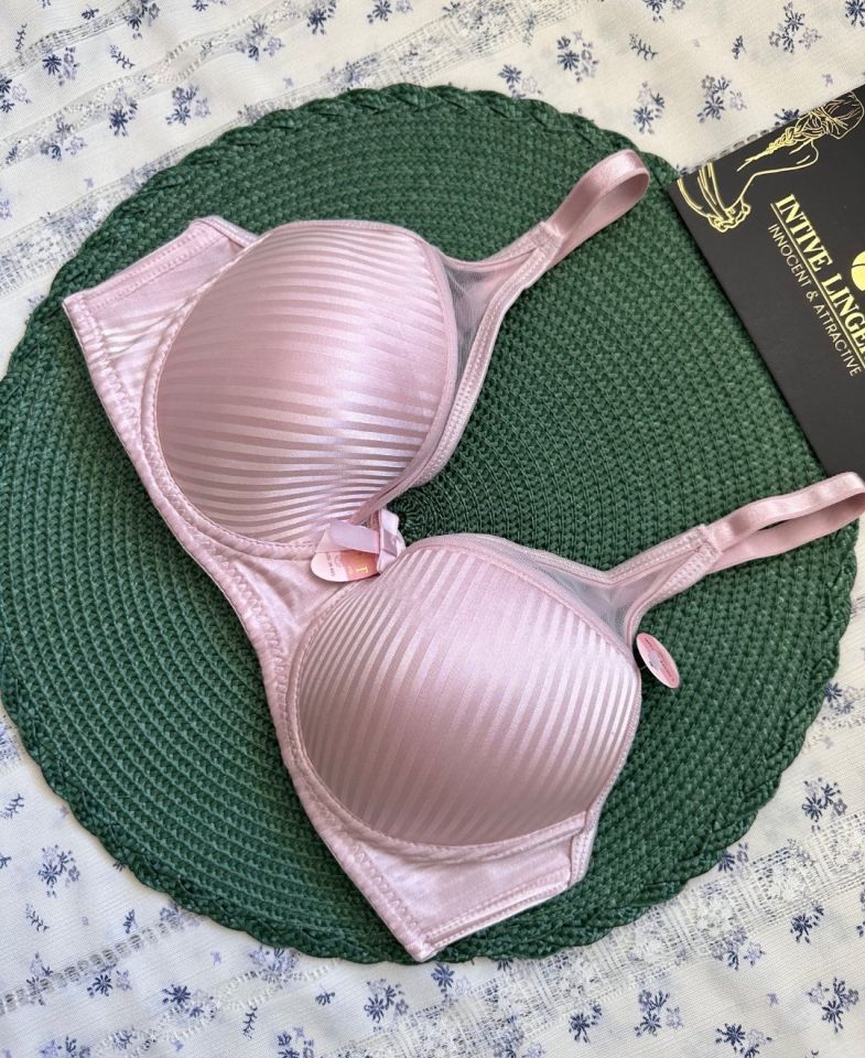 Evelyn Parlak Saten Çizgi Detaylı C cup Balenli Desteksiz Önü Tül Detaylı Şık Sütyen Pembe - 90C