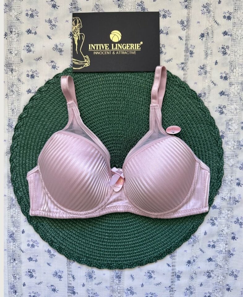 Evelyn Parlak Saten Çizgi Detaylı C cup Balenli Desteksiz Önü Tül Detaylı Şık Sütyen Evelyn Parlak Saten Çizgi Detaylı C cup Balenli Desteksiz Önü Tül Detaylı Şık Sütyen