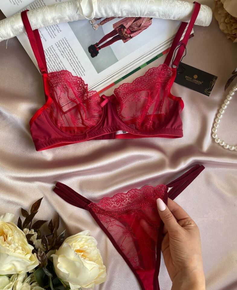 Canlı Kırmızı Dantelli Balenli Seksi Sütyen Takım (Limited)