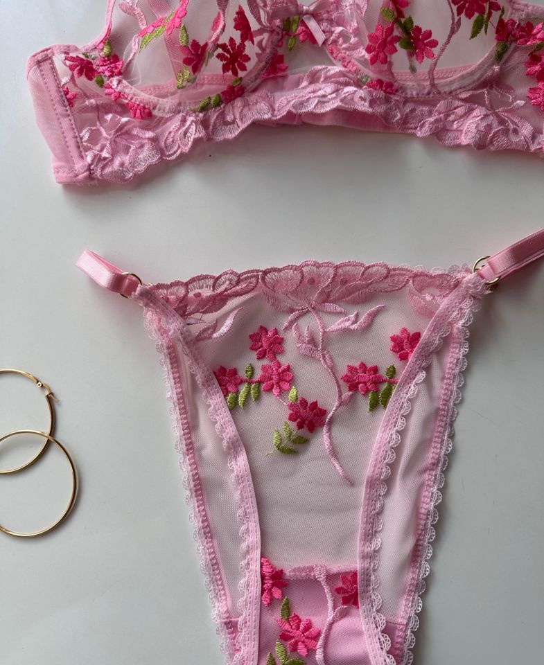 Barbie Floral Pembe Çiçek Desenli Balenli Sütyen Cheeky Külot Takım Pembe - 75B