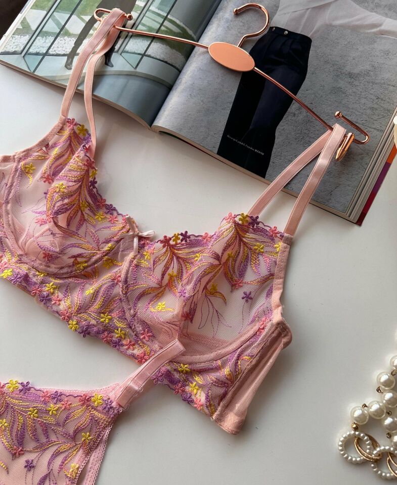 Stacie Pudra Üstü Mor Sarı Çiçek Desenli Cheeky Model Külot Sütyen Takım Pembe/Pudra - 90