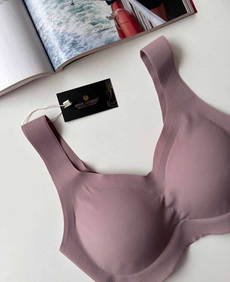Intive Balensiz Dikişsiz Push-up Çıkarılabilir Padli Invisible (Görünmez) Bralet - İthal Bra Intive Balensiz Dikişsiz Push-up Çıkarılabilir Padli Invisible (Görünmez) Bralet - İthal Bra