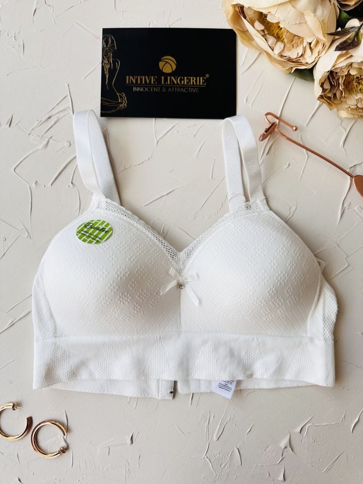 Celine C Cup Bambu Hisli Ultra Rahat Polamid Kumaştan Dokulu Dantel Detaylı Balensiz Desteksiz Sütyen Çağla Yeşili - 100C