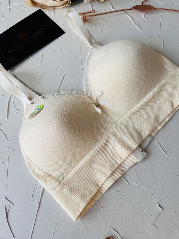 Celine C Cup Bambu Hisli Ultra Rahat Polamid Kumaştan Dokulu Dantel Detaylı Balensiz Desteksiz Sütyen Ekru - 90C