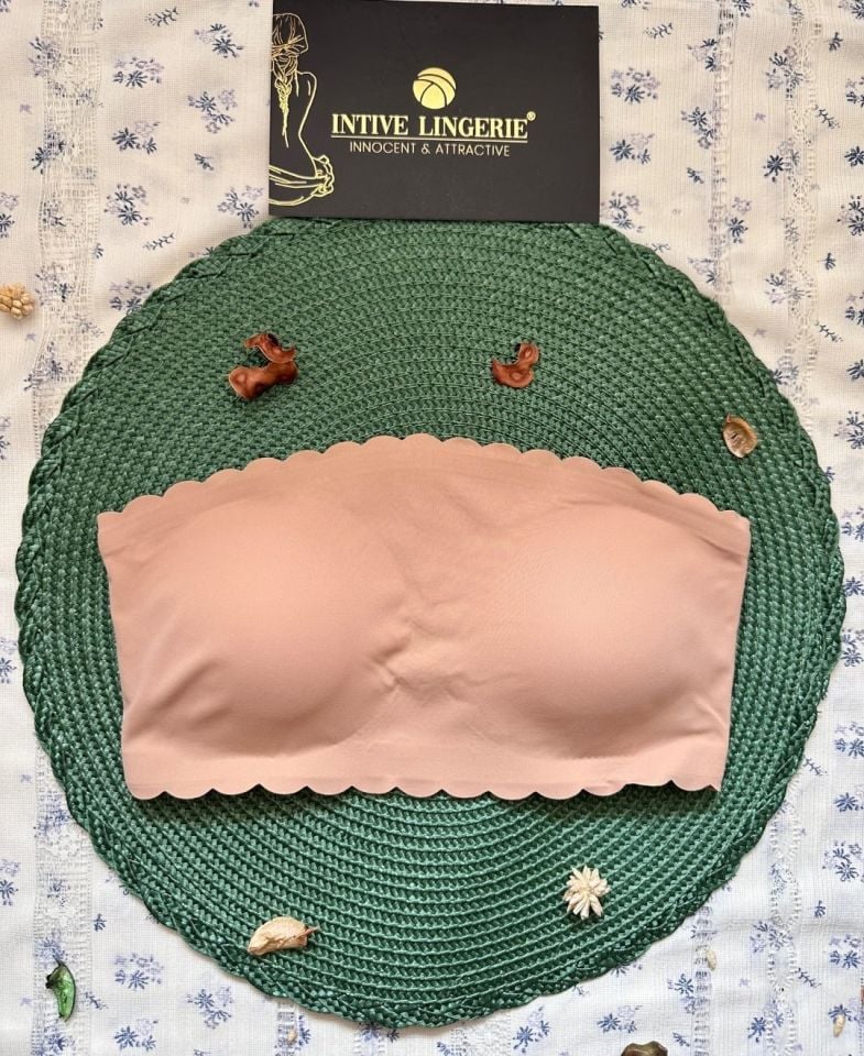 Hazel Silikonlu Askısız Balensiz Lazer Kesim Dikişsiz Çıkarılabilir Padli İthal Straplez Sütyen Hazel Silikonlu Askısız Balensiz Lazer Kesim Dikişsiz Çıkarılabilir Padli İthal Straplez Sütyen
