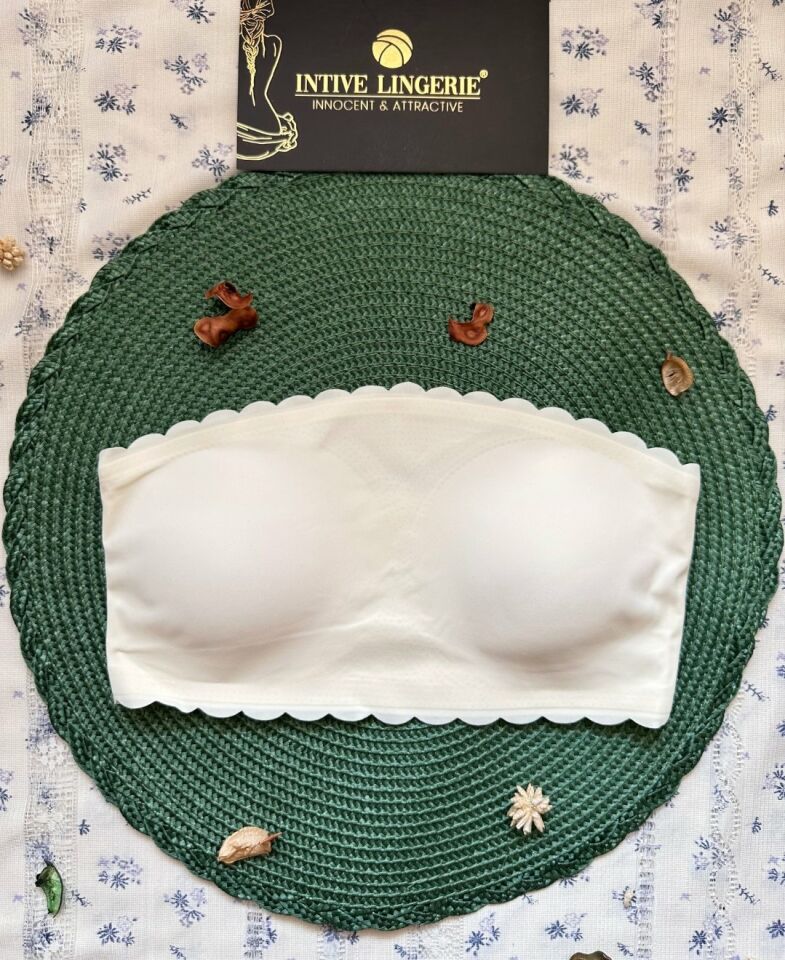 Hazel Silikonlu Askısız Balensiz Lazer Kesim Dikişsiz Çıkarılabilir Padli İthal Straplez Sütyen Hazel Silikonlu Askısız Balensiz Lazer Kesim Dikişsiz Çıkarılabilir Padli İthal Straplez Sütyen