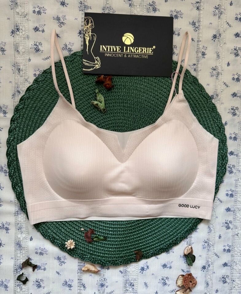 Valentina Fitilli İnce Askılı Hafif Destekli Kopçasız Dikişsiz Lazer Kesim Bralet/Sütyen/Büstiyer Valentina Fitilli İnce Askılı Hafif Destekli Kopçasız Dikişsiz Lazer Kesim Bralet/Sütyen/Büstiyer